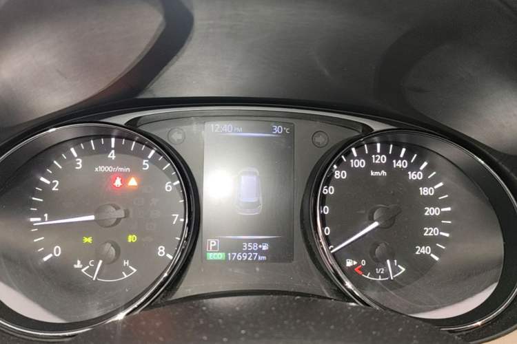 Used Nissan X-Trail 2019 2.5L CVT Smart Connect Luxury Edition 4WD Instrument Cluster