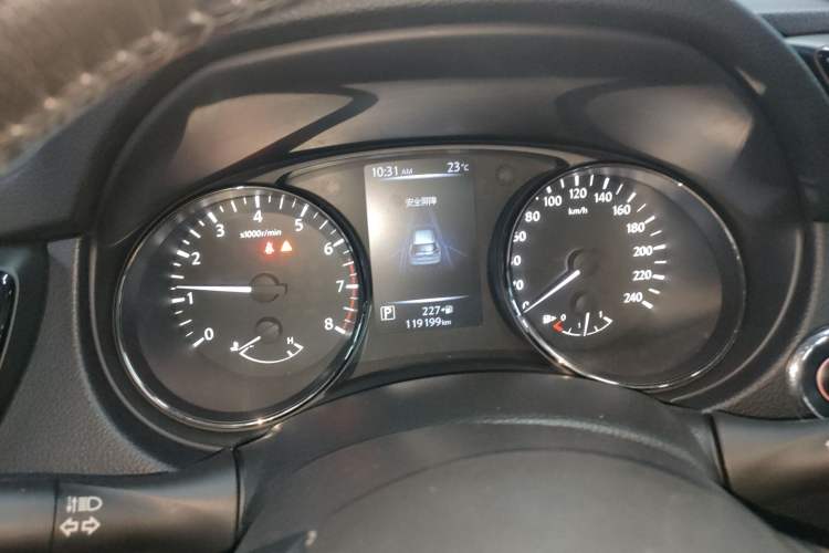 Used Nissan X-Trail 2019 2.5L CVT Smart Connect Luxury Edition 4WD Instrument Cluster