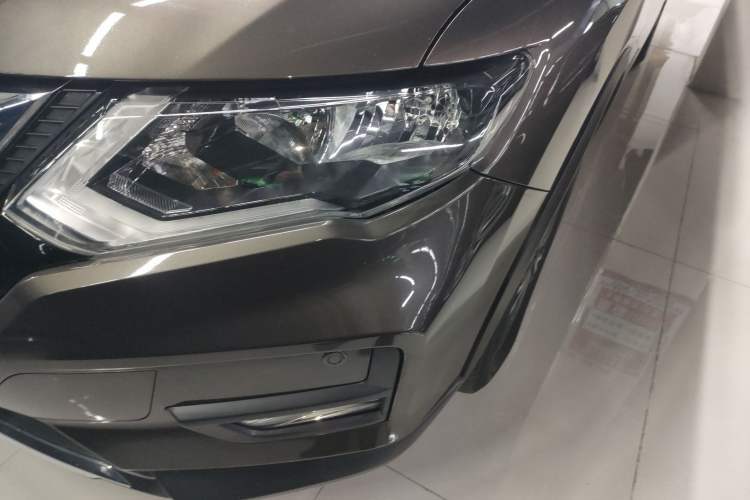 Used Nissan X-Trail 2019 2.5L CVT Smart Connect Luxury Edition 4WD Left Front Headlight