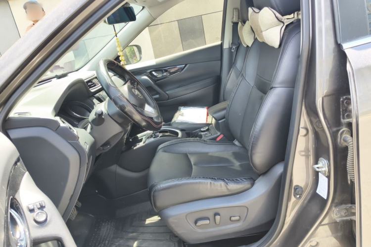 Used Nissan X-Trail 2019 2.5L CVT Smart Connect Luxury Edition 4WD Left Front Seat