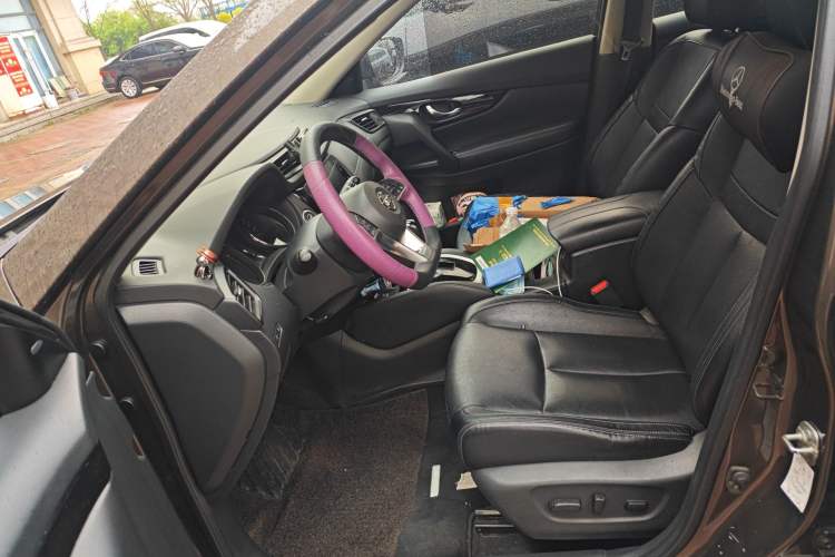 Used Nissan X-Trail 2019 2.0L CVT Smart Connect Comfort Edition 2WD Left Front Seat