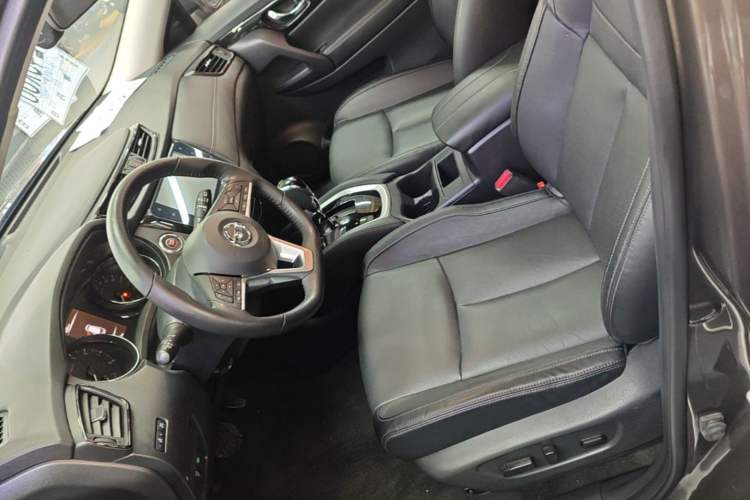 Used Nissan X-Trail 2019 2.0L CVT SmartConnect 7-Seater Comfort Edition 2WD Left Front Seat