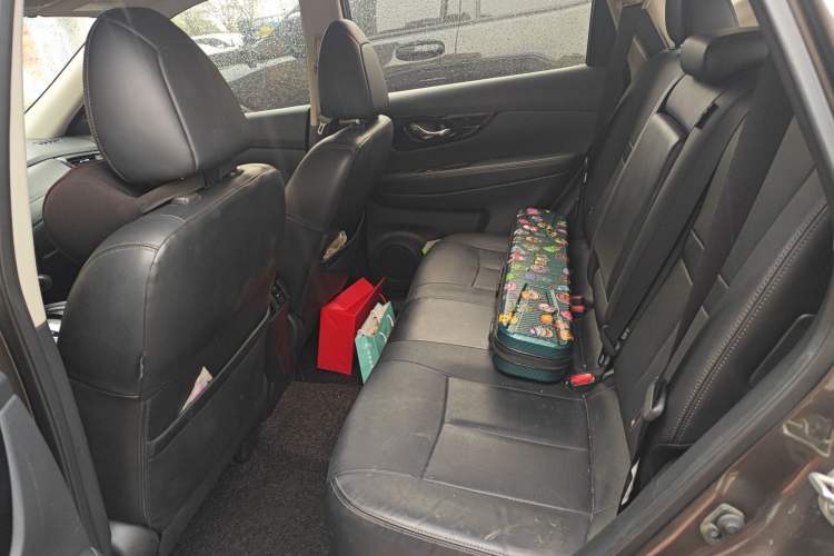 Used Nissan X-Trail 2019 2.0L CVT Smart Connect Comfort Edition 2WD Left Rear Seat