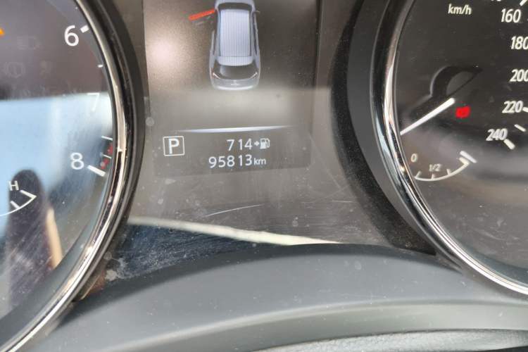 Used Nissan X-Trail 2019 2.5L CVT Smart Connect Luxury Edition 4WD Odometer Close Up