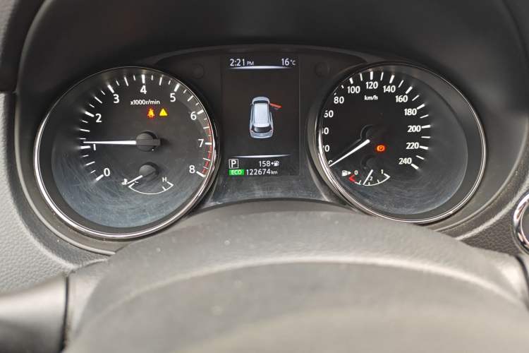 Used Nissan X-Trail 2019 2.0L CVT Smart Connect Comfort Edition 2WD Odometer Close Up