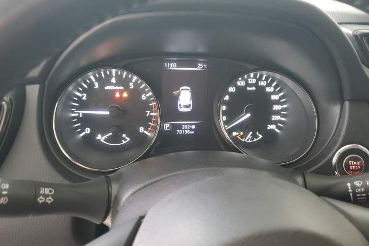 Used Nissan X-Trail 2019 2.0L CVT Smart Connect Comfort Edition 2WD Odometer Close Up