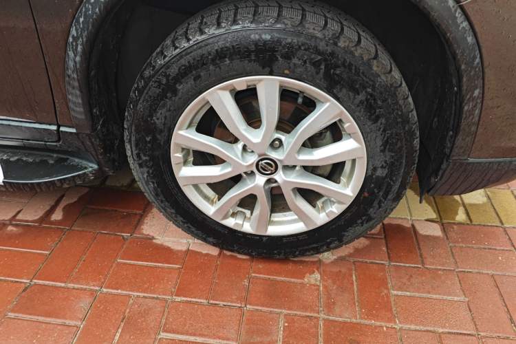Used Nissan X-Trail 2019 2.0L CVT Smart Connect Comfort Edition 2WD Right Front Wheel Hub