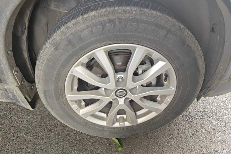 Used Nissan X-Trail 2019 2.0L CVT Smart Connect Comfort Edition 2WD Right Front Wheel Hub