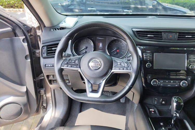 Used Nissan X-Trail 2019 2.0L CVT Comfort Edition 2WD Steering Wheel