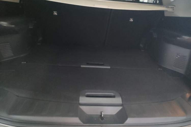 Used Nissan X-Trail 2019 2.5L CVT Smart Connect Luxury Edition 4WD Trunk