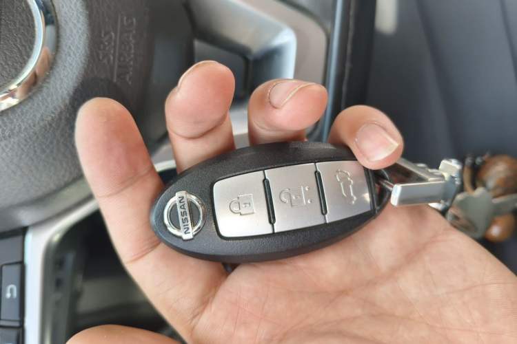 Used Nissan X-Trail 2019 2.5L CVT Smart Connect Luxury Edition 4WD Vehicle Key