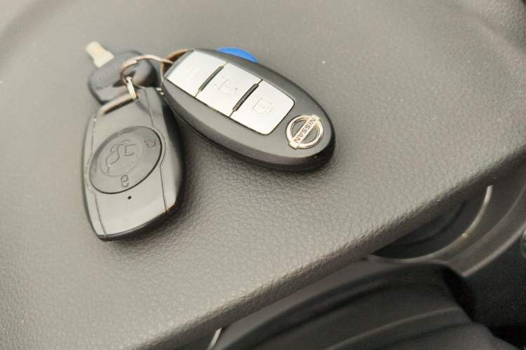 Used Nissan X-Trail 2019 2.0L CVT Comfort Edition 2WD Vehicle Key
