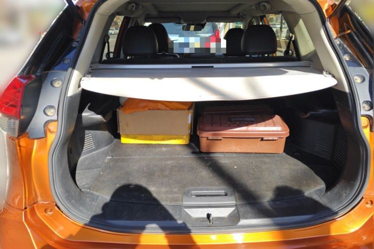 Used Nissan X-Trail 2019 2.0L CVT Comfort Edition 2WD Trunk