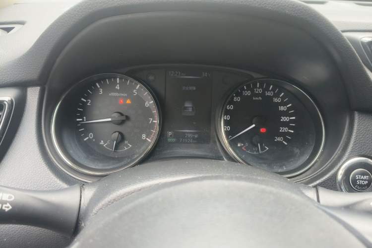 Used Nissan X-Trail 2019 2.0L CVT Smart Connect Comfort Edition 2WD Instrument Cluster