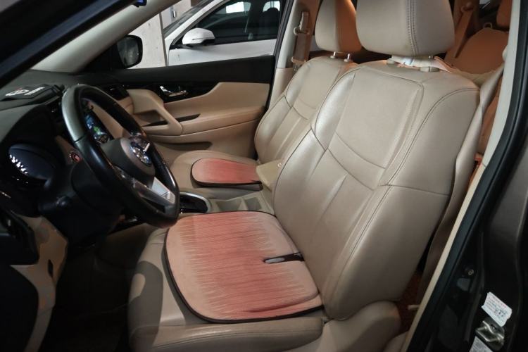 Used Nissan X-Trail 2019 2.0L CVT Smart Connect Comfort Edition 2WD Left Front Seat