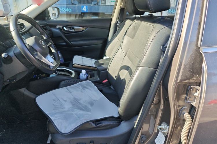 Used Nissan X-Trail 2019 2.0L CVT Smart Connect Comfort Edition 2WD Left Front Seat