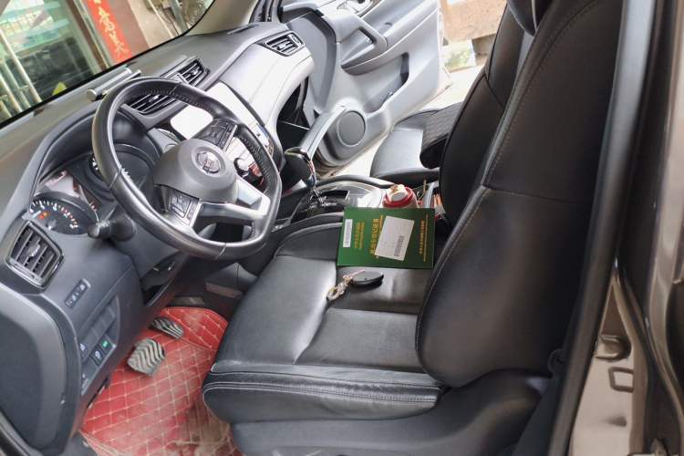 Used Nissan X-Trail 2019 2.0L CVT Smart Connect Comfort Edition 2WD Left Front Seat