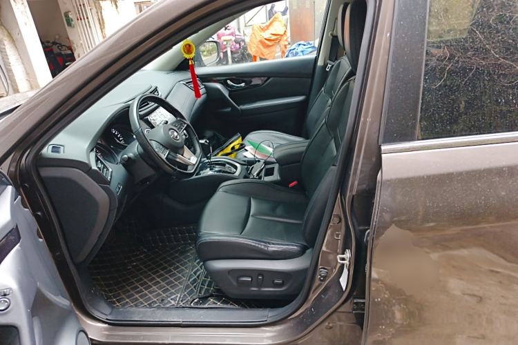 Used Nissan X-Trail 2019 2.0L CVT Smart Connect Comfort Edition 2WD Left Front Seat