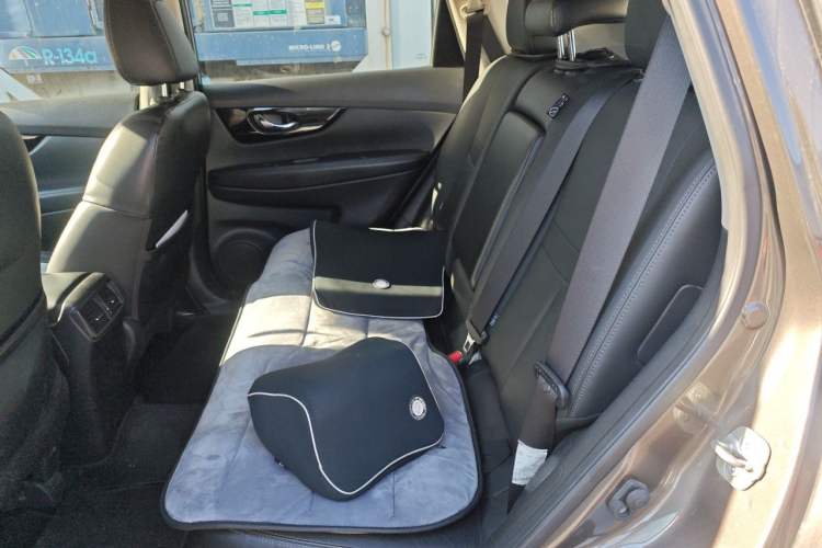 Used Nissan X-Trail 2019 2.0L CVT Smart Connect Comfort Edition 2WD Left Rear Seat