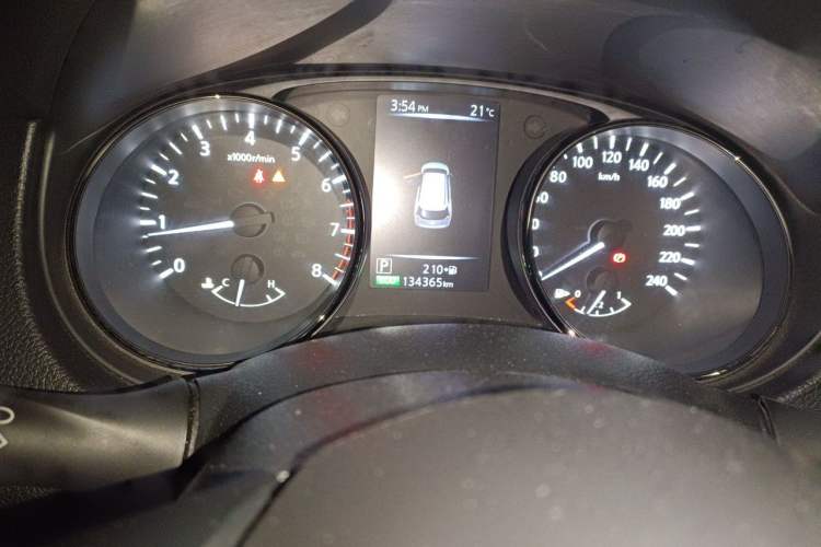Used Nissan X-Trail 2019 2.0L CVT Smart Connect Comfort Edition 2WD Odometer Close Up
