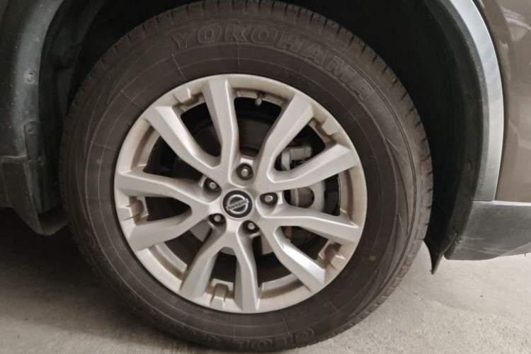 Used Nissan X-Trail 2019 2.0L CVT Smart Connect Comfort Edition 2WD Right Front Wheel Hub