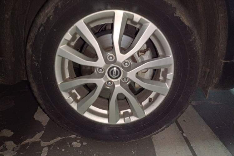 Used Nissan X-Trail 2019 2.0L CVT Smart Connect Comfort Edition 2WD Right Front Wheel Hub