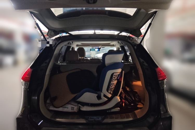 Used Nissan X-Trail 2019 2.0L CVT Smart Connect Comfort Edition 2WD Trunk
