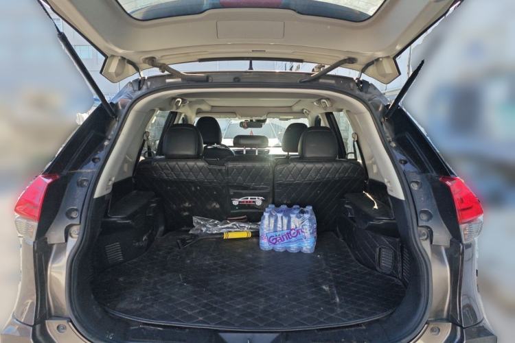 Used Nissan X-Trail 2019 2.0L CVT Smart Connect Comfort Edition 2WD Trunk