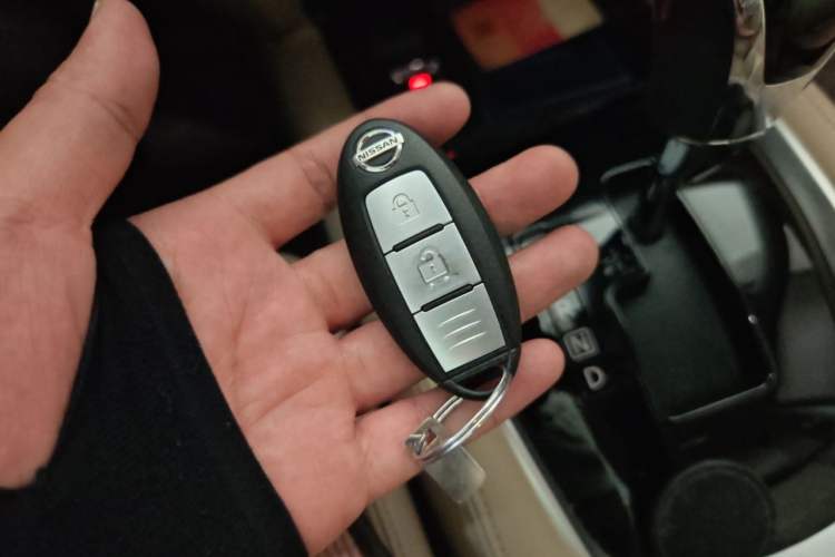 Used Nissan X-Trail 2019 2.0L CVT Smart Connect Comfort Edition 2WD Vehicle Key