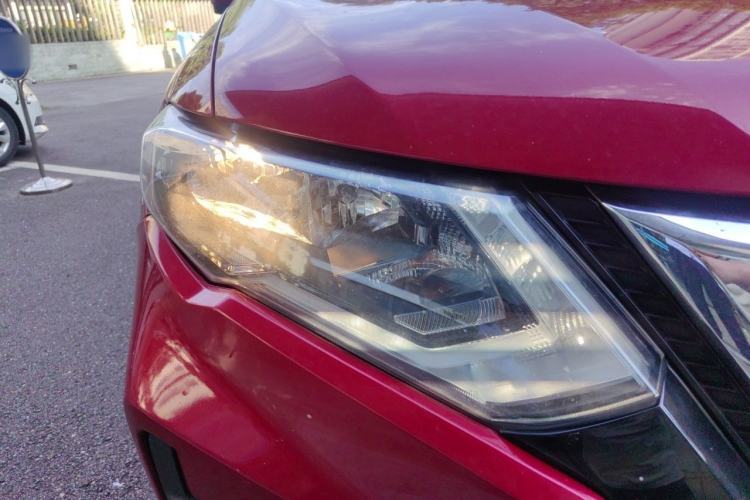Used Nissan X-Trail 2019 2.0L CVT Smart Connect Comfort Edition 2WD Right Front Headlight