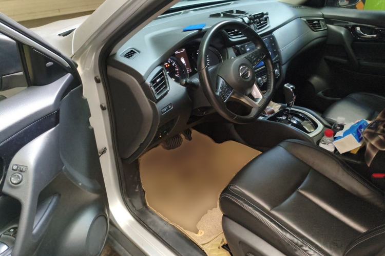Used Nissan X-Trail 2019 2.0L CVT 7-Seater Comfort Version 2WD Driver Seat