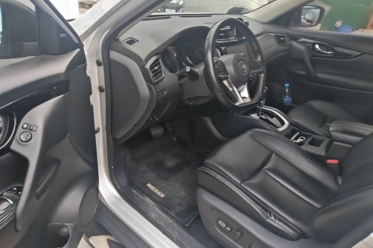 Used Nissan X-Trail 2019 2.0L CVT Smart Connect Comfort Edition 2WD Driver Seat