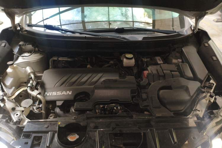 Used Nissan X-Trail 2019 2.0L CVT 7-Seater Comfort Version 2WD Engine Bay
