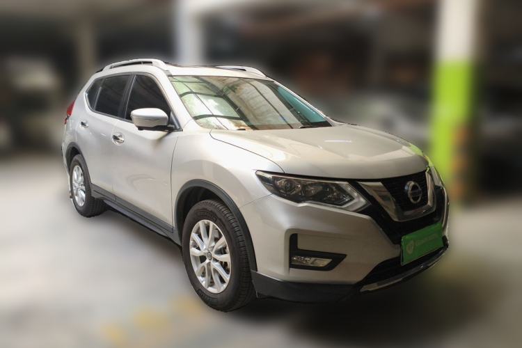 Used Nissan X-Trail 2019 2.0L CVT 7-Seater Comfort Version 2WD Front Right 45 Deg