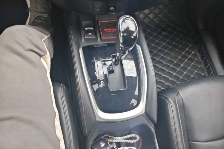 Used Nissan X-Trail 2019 2.0L CVT Smart Connect Comfort Edition 2WD Gear Lever