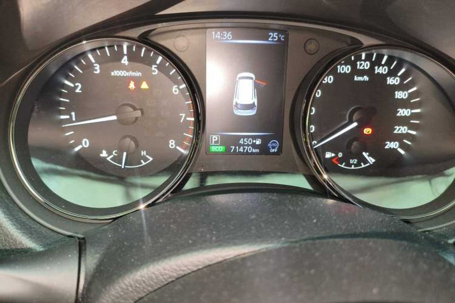 Used Nissan X-Trail 2019 2.0L CVT 7-Seater Comfort Version 2WD Odometer Close Up