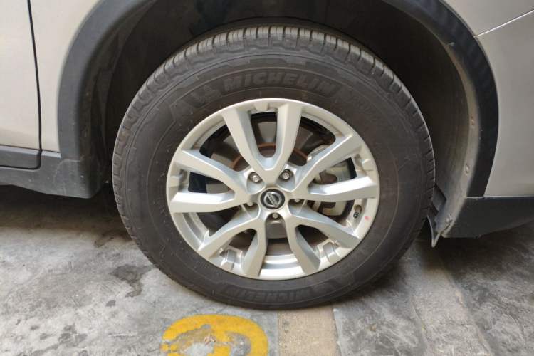 Used Nissan X-Trail 2019 2.0L CVT 7-Seater Comfort Version 2WD Right Front Wheel Hub