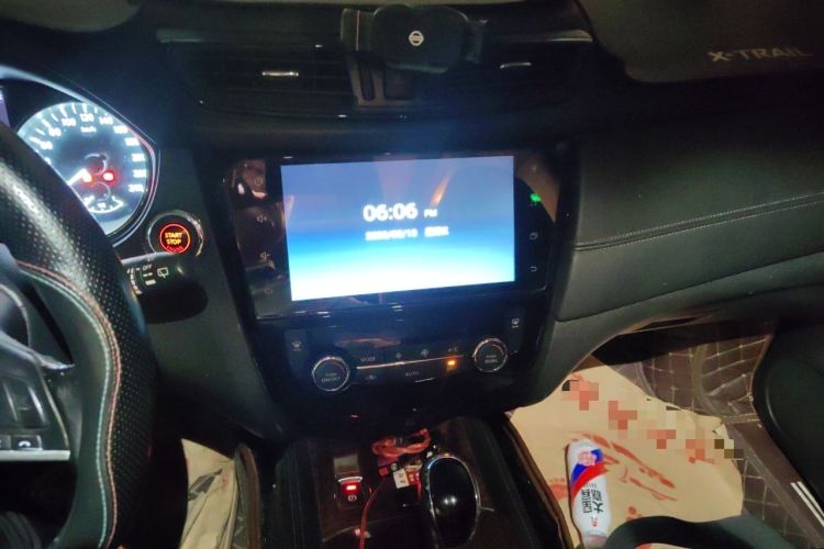 Used Nissan X-Trail 2019 2.0L CVT Smart Connect Comfort Edition 2WD Audio And AC Panel