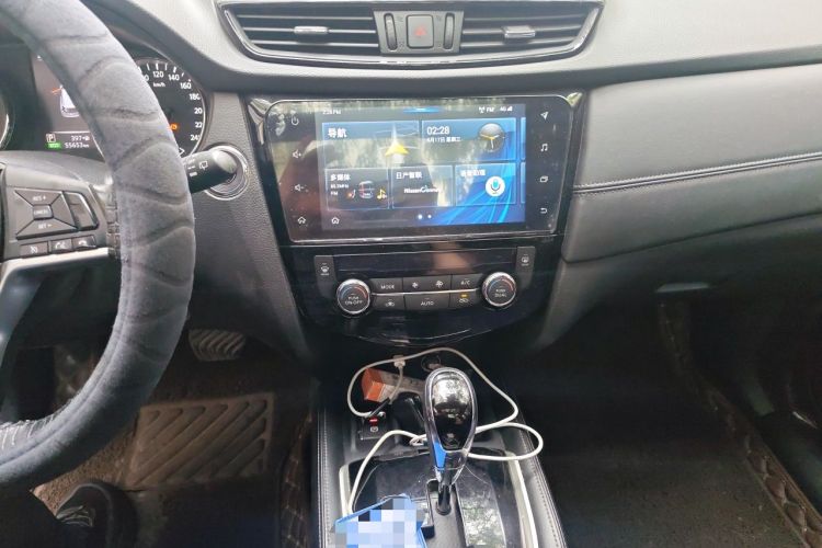 Used Nissan X-Trail 2019 2.0L CVT Smart Connect Comfort Edition 2WD Audio And AC Panel