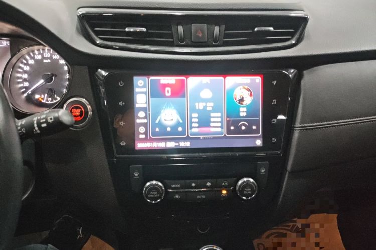 Used Nissan X-Trail 2019 2.0L CVT Smart Connect Comfort Edition 2WD Audio And AC Panel