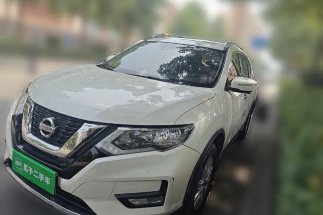 Ojetý Nissan X-Trail 2019 2.0L CVT Smart Connect Comfort Edition 2WD