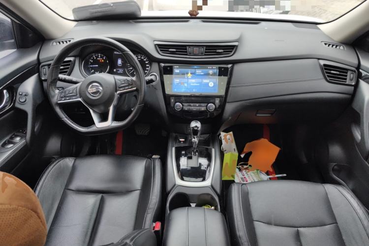 Used Nissan X-Trail 2019 2.0L CVT Smart Connect Comfort Edition 2WD Center Console