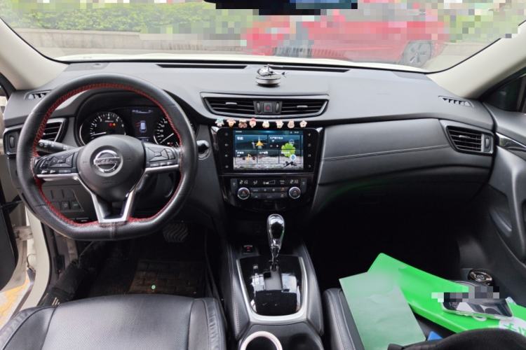 Used Nissan X-Trail 2019 2.0L CVT Smart Connect Comfort Edition 2WD Center Console