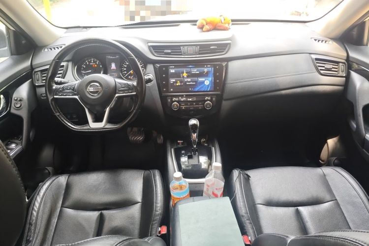 Used Nissan X-Trail 2019 2.0L CVT Smart Connect Comfort Edition 2WD Center Console
