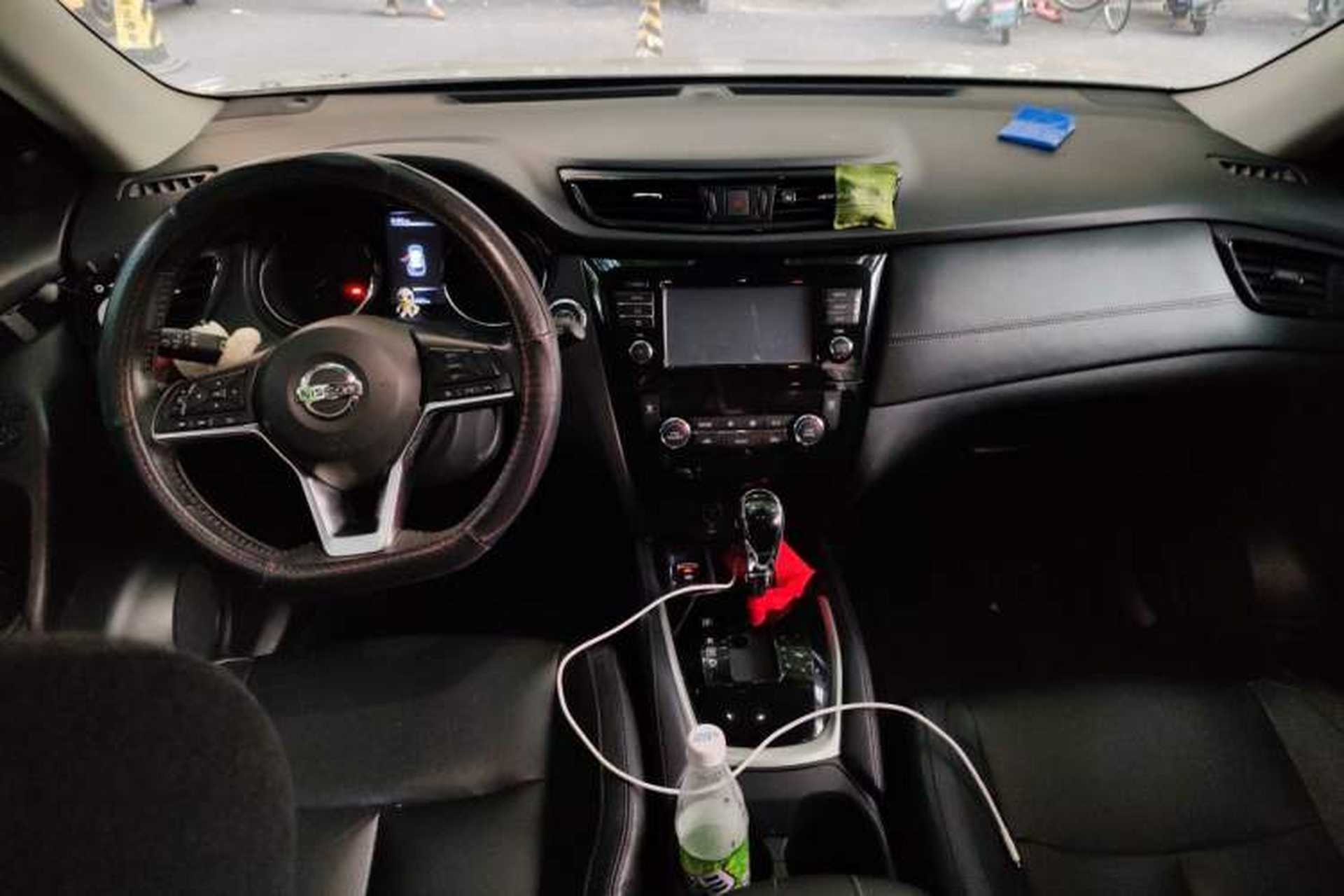 Used Nissan X-Trail 2019 2.0L CVT Comfort Edition 2WD Center Console