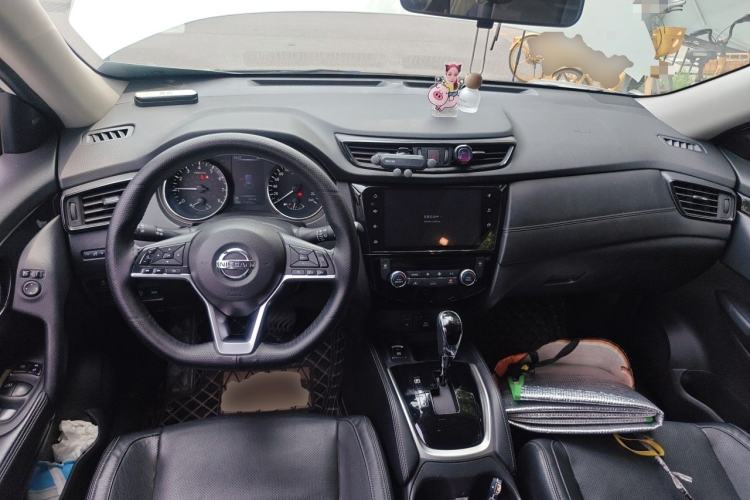 Used Nissan X-Trail 2019 2.0L CVT Smart Connect Comfort Edition 2WD Center Console