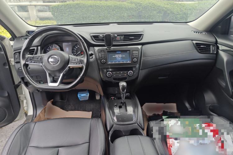 Used Nissan X-Trail 2019 2.0L CVT Comfort Edition 2WD Center Console