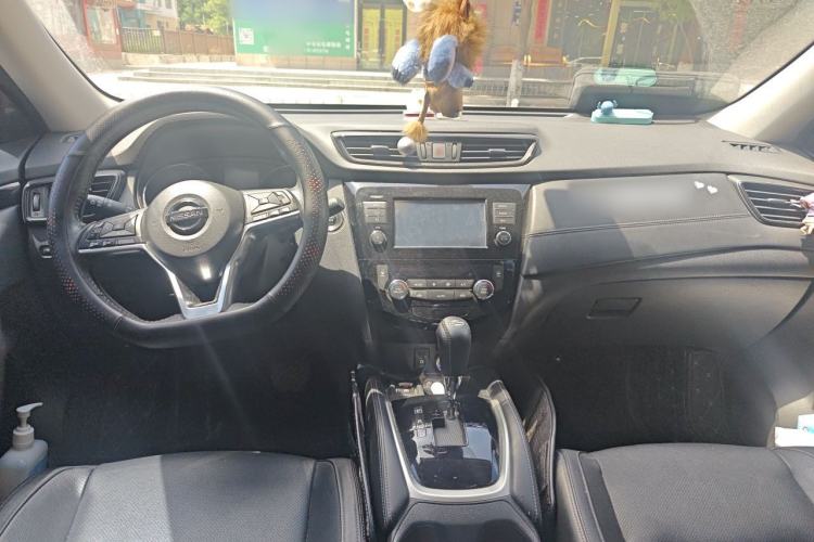 Used Nissan X-Trail 2019 2.0L CVT Comfort Edition 2WD Center Console