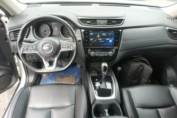 Used Nissan X-Trail 2019 2.0L CVT Smart Connect Comfort Edition 2WD Center Console