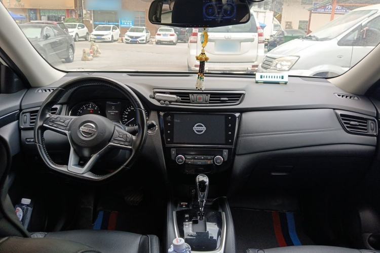 Used Nissan X-Trail 2019 2.0L CVT Smart Connect Comfort Edition 2WD Center Console
